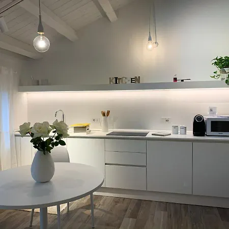 Al Sagraeto White Appartement *